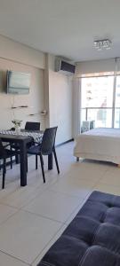 Departamento frente Monumento Rosario