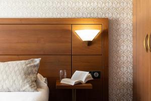 Hotels The Originals City, Hotel Bristol, Le Puy-en-Velay : Chambre Double Confort 