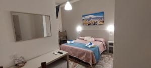 Debora Holiday House