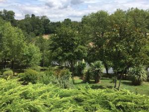 Maisons de vacances Maison de maitre XVIIIeme avec piscine chauffee : photos des chambres