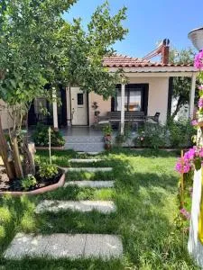 Kanai Konuk & Zeytin Evi - Dikili