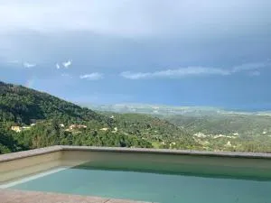 Chez Daniel et Marie Ardeche Nature - Chirols