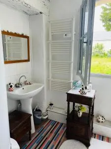 Château de la Thibaudière - Studio de Madame de Savary - Allonnes