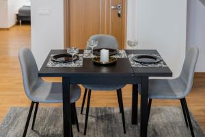 Fox studio mezzanine