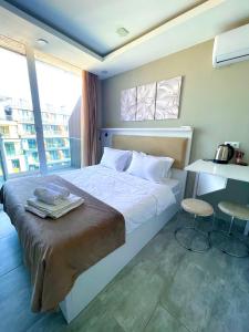 Sunrise Apartment 307B