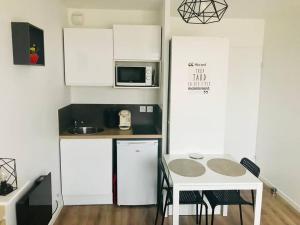 Appartements Studio 306 - Gare - Arena - centre Reims : photos des chambres