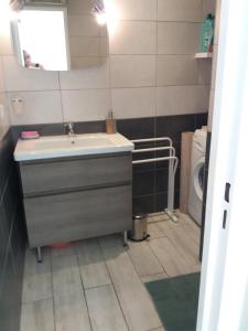 Appartements Superbe T 1 Greoux les Bains : photos des chambres