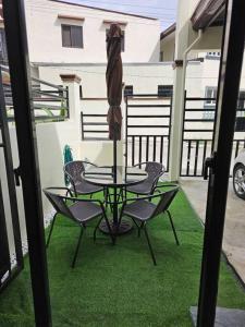 Joenice Lipa Staycation