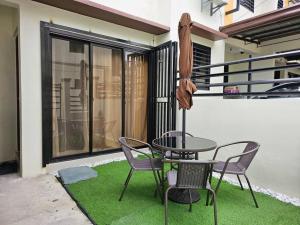 Joenice Lipa Staycation