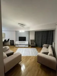 Avm yanında şık daire - Bahcesehir