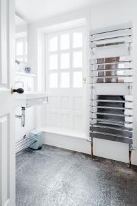 Cozy & Stylish 2BR in Battersea