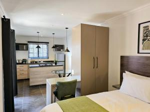 Hampton Collection Avenues - Urban 4 Sleeper Apartment