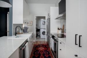 Peaceful, modern, renovated, close to everything!