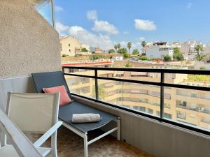 Apartamento con vistas al mar y piscina en Benalmadena