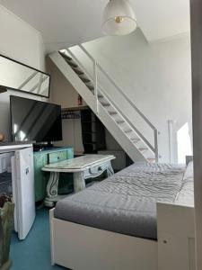 Duplex cozy avec entrée autonome, proche bus