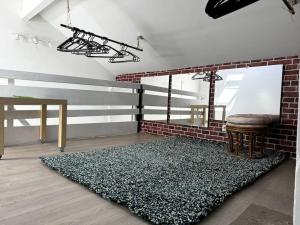 Duplex cozy avec entrée autonome, proche bus