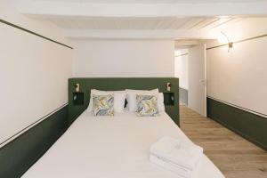 Maison Neyret by Hili