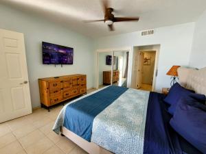 Sonoran Spa, Oceanfront, arcade game, pickleball