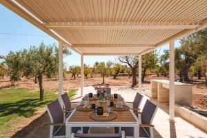 HelloAPULIA - Villa Gradone - Private Saltwater Pool & Olive Garden