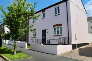Cosy house on a quiet estate in Truro - Threemilestone