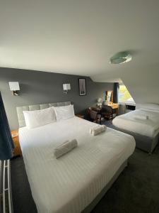 Standard Triple Room room in Craigvrack Hotel & Restaurant