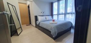 2BR at the FORT BGC near Malls, Restaurants & Shops