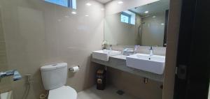 2BR at the FORT BGC near Malls, Restaurants & Shops