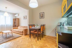 Pirotska 2-Bedroom 100m2 Apartment in Sofia Center