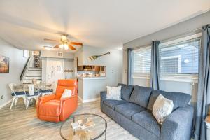 quarter Mi to Seawall Relaxing Galveston Condo!