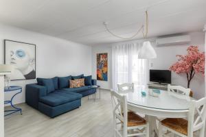 Villino Blu by the sea