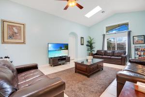 Relaxing Retreat with Pool and Movie Theater