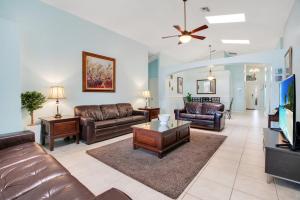 Relaxing Retreat with Pool and Movie Theater