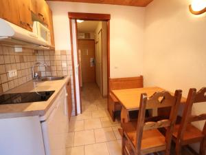 Studio confortable, proche pistes & commerces, balcon - FR-1-502-574