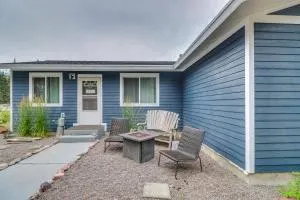 Bigfork Cottage with Hot Tub about 6 Mi to Flathead Lake - 比格福克