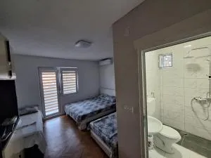 Home away from home - 盖夫盖利亚