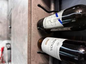 Compact Studio for Digital Nomads, Fast WiFi, AC