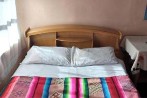 MOON NIGHT Amantani Lodge