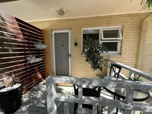 Lofty's Lodgings - Albany