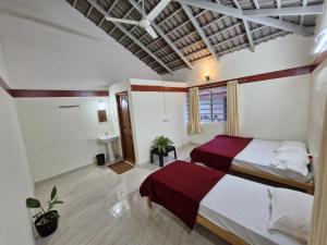 Kattegadde Homestay by Dazzle Destinations - Swimming Pool and Rooms with Private Balcony