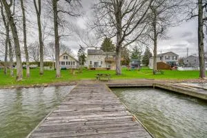 Baldwinsville Apartment with Seneca River Access! - Baldwinsville