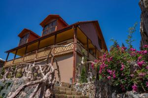 MaRu House