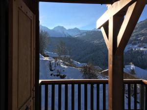 Chalets chalet artheis : photos des chambres