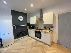 Stunning One Bedroom Apartment - Whitchurch