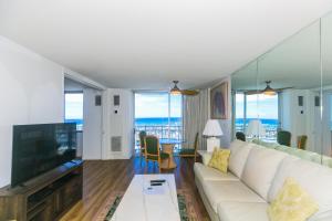 Ilikai Marina 1094 Yacht Harbor View 1BR
