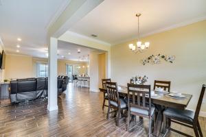 4 Mi to Golf Gem with Pool and Lanai in Cape Coral