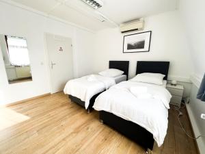 Krefeld House Deluxe Apartment - 15min to DUS & FREE Parking