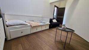 Luxury apartment with terrace and garage