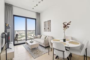 VayK - Cozy 1 Bedroom in JVC