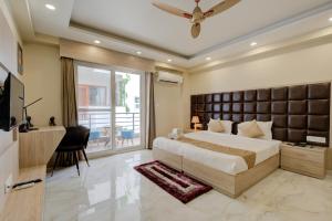 The Paras Studio Serviced Apartments