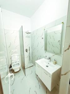 Vizion Hotel-Double room